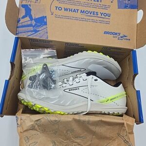 Brooks Draft XC Men's 7 Women's 8.5 Running White‎ Racing Spikes NEW 1000391D129